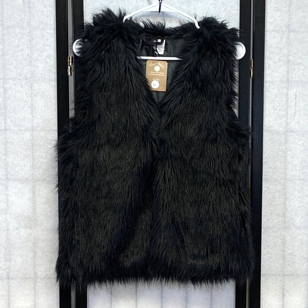 Divided H&M Black Faux Fur Open Front Long Vest 10 Pockets Cozy Winter Plush